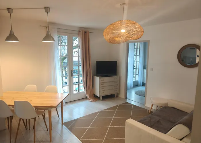 De Luchon Hyper Centre *